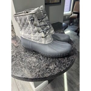 STQ Women's Gray Plaid Quilted Duck Boots Side Zip Lace Up Size 11‎